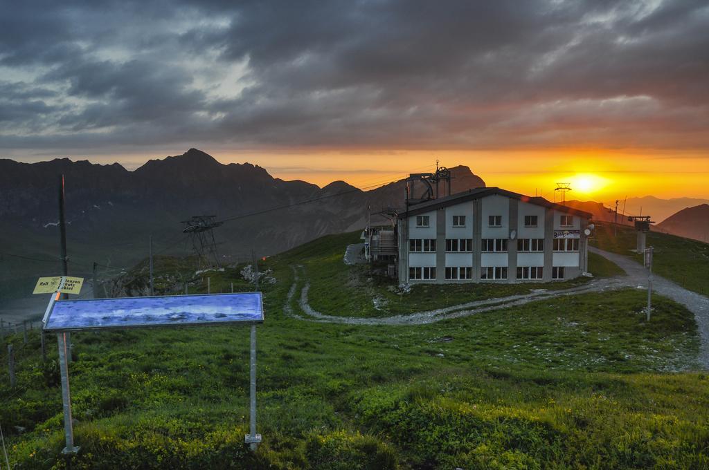 Berghotel Bonistock Frutt エクステリア 写真